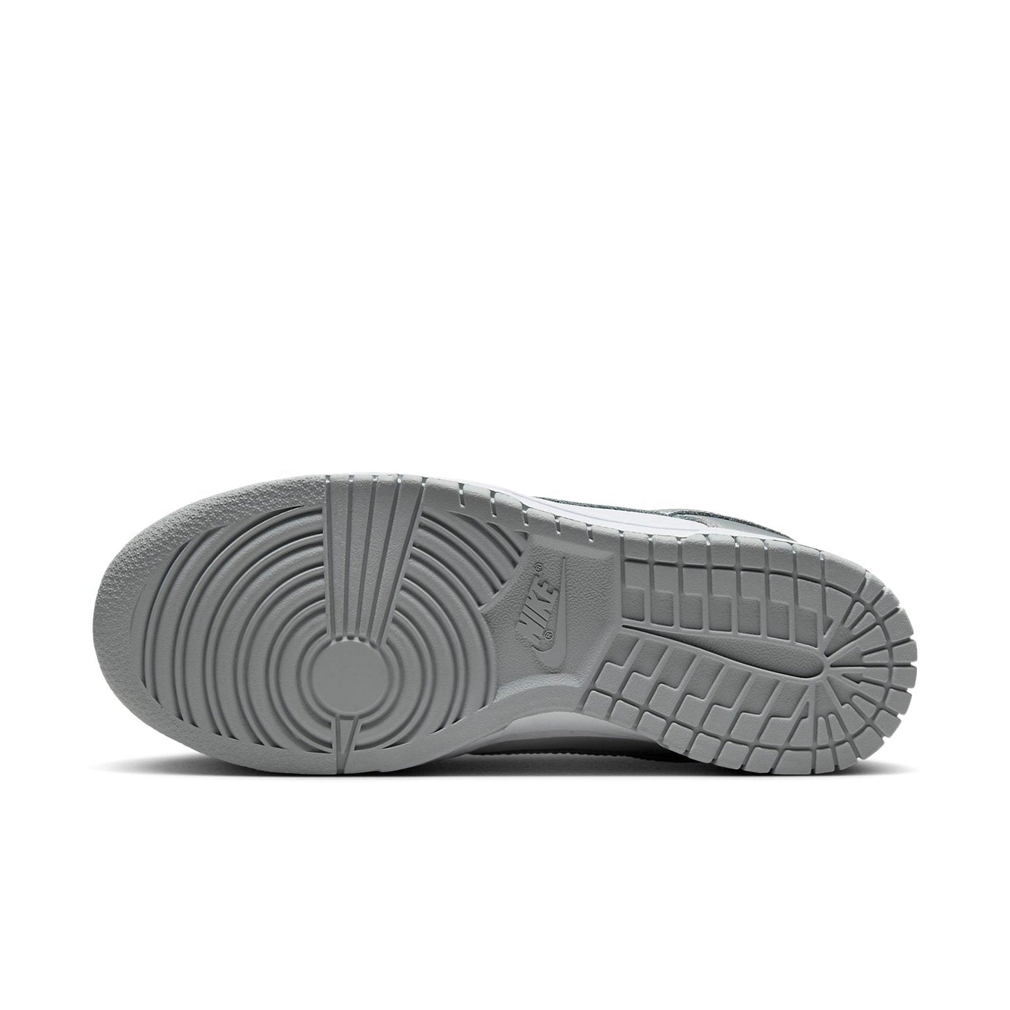 Nike Dunk Low “Metallic Silver”