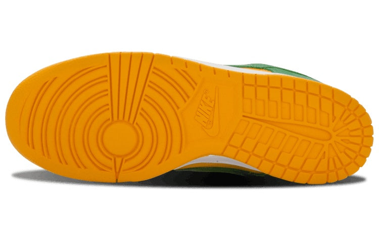 Nike SB Dunk Low Pro “Buck”