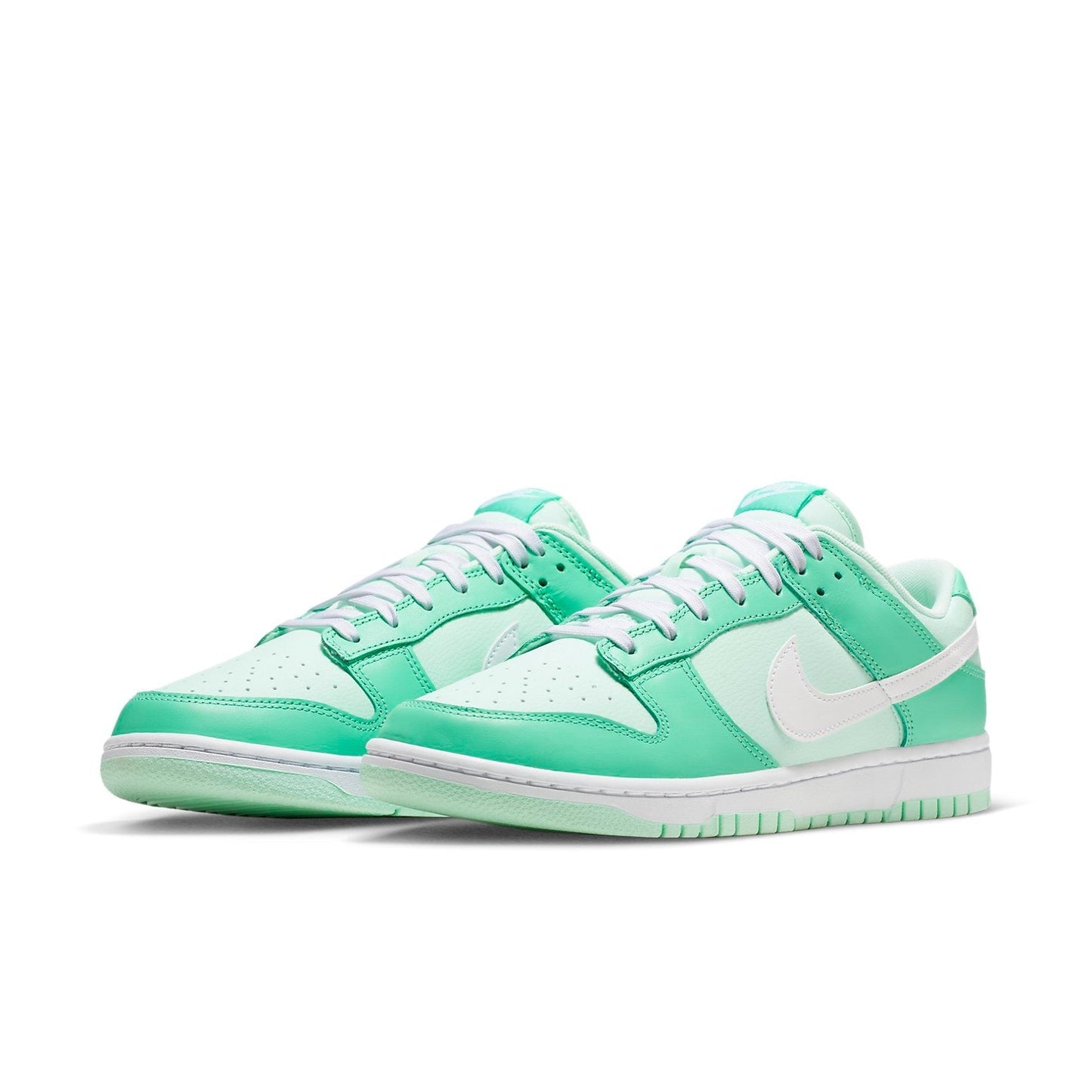 Nike Dunk Low “Mint Foam Light Menta”