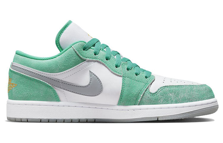 Air Jordan 1 Low “New Emerald”