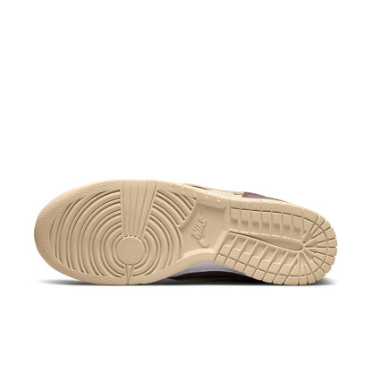 Nike Dunk Scrap “Latte”