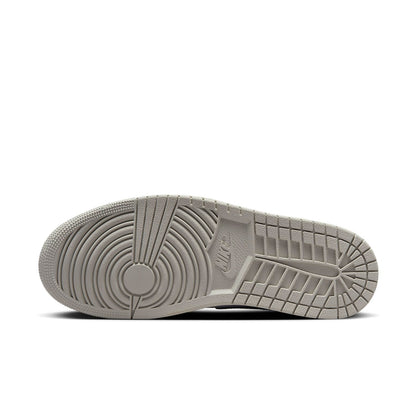 Air Jordan 1 Retro High OG “White Cement”