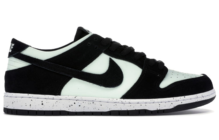 Nike Zoom SB Dunk Low Pro “Barely Green”