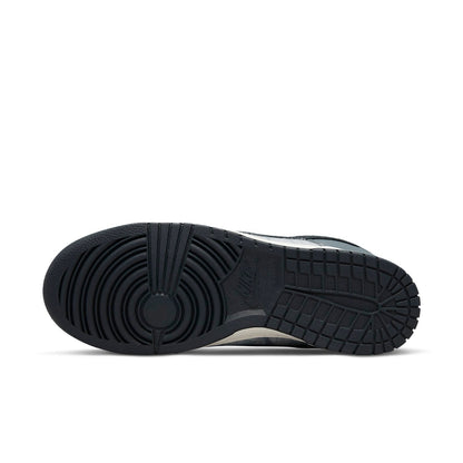 Nike Dunk Low “Copy Paste”