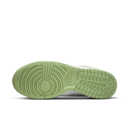 Nike Dunk Low SE “Fleece – Honeydew”