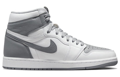 Air Jordan 1 Retro High OG “Stealth”