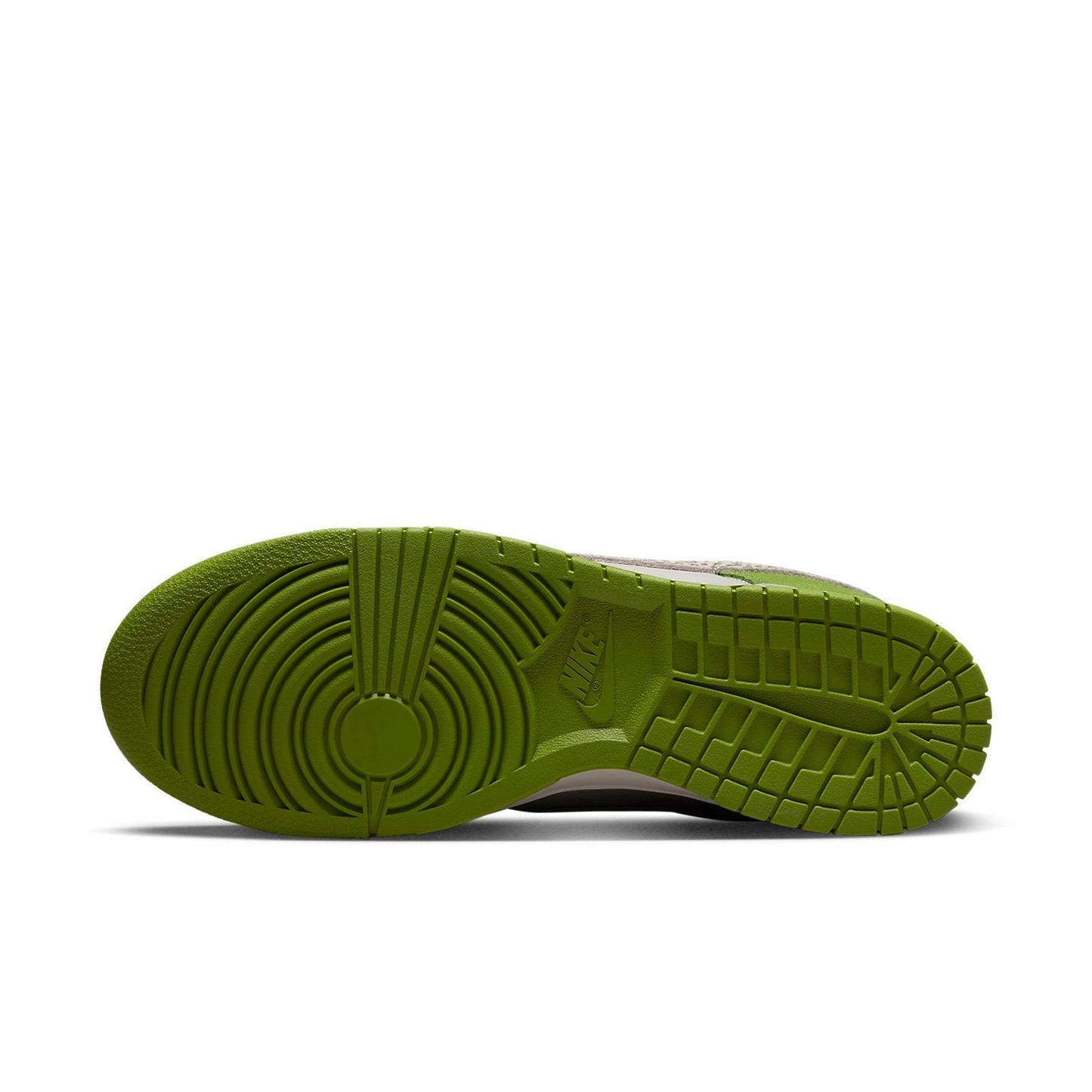 Nike Dunk Low “Safari Swoosh – Chlorophyll”
