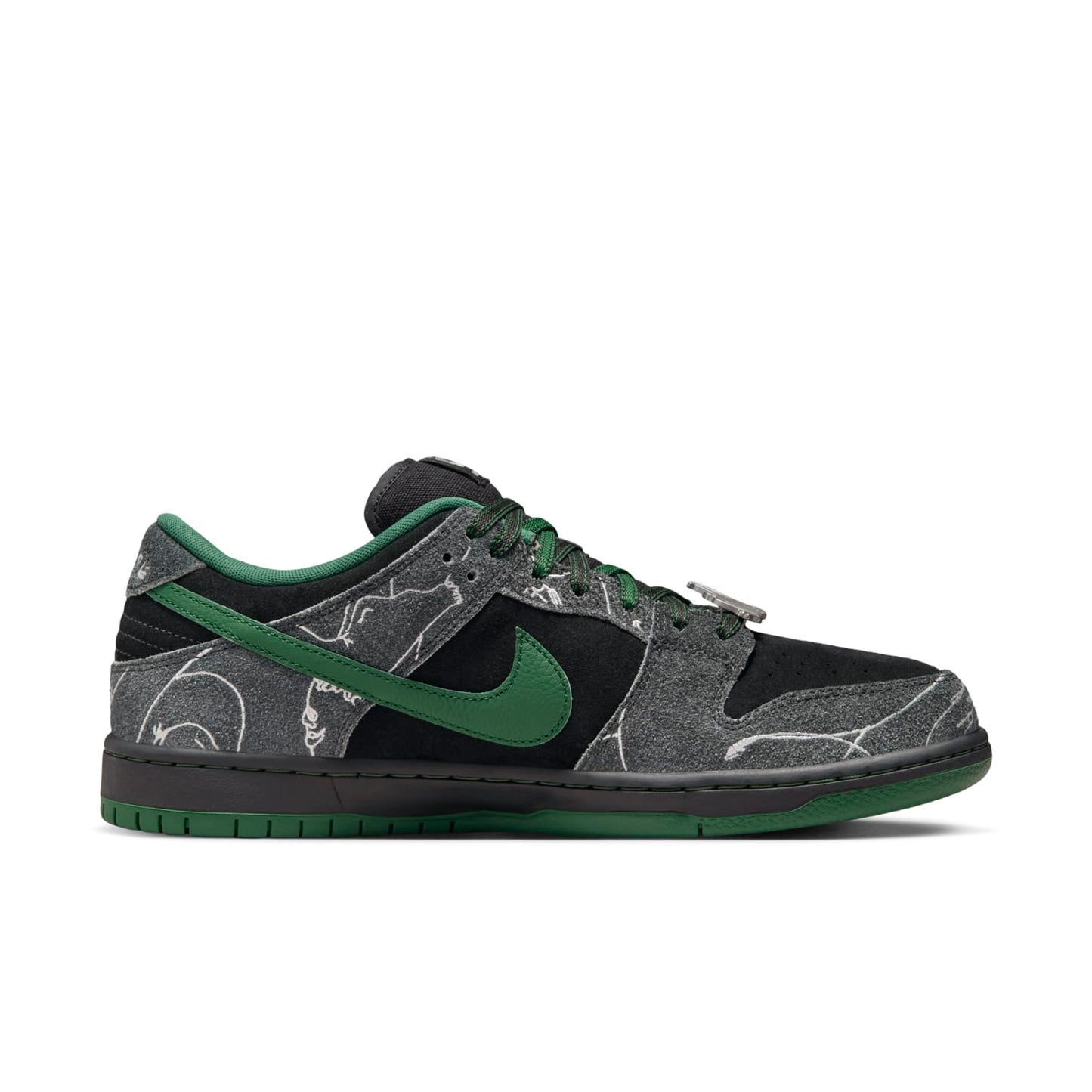 Nike x There Skateboard SB Dunk Low Pro “Anthracite Gorge Green”