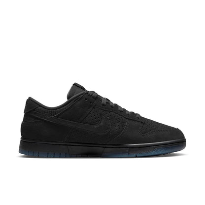 Nike x Undefeated Dunk Low “Dunk vs AF1”