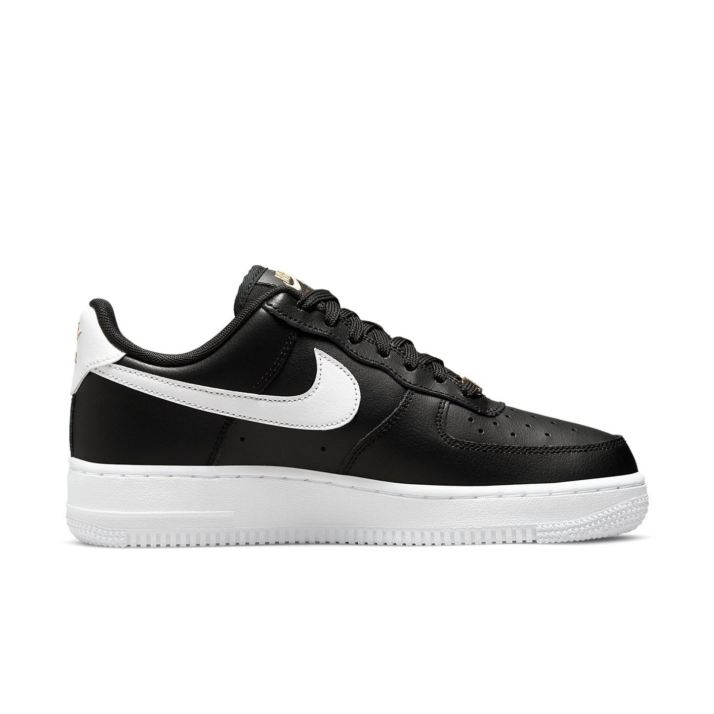 Nike Air Force 1 “07 Essential “Black White”