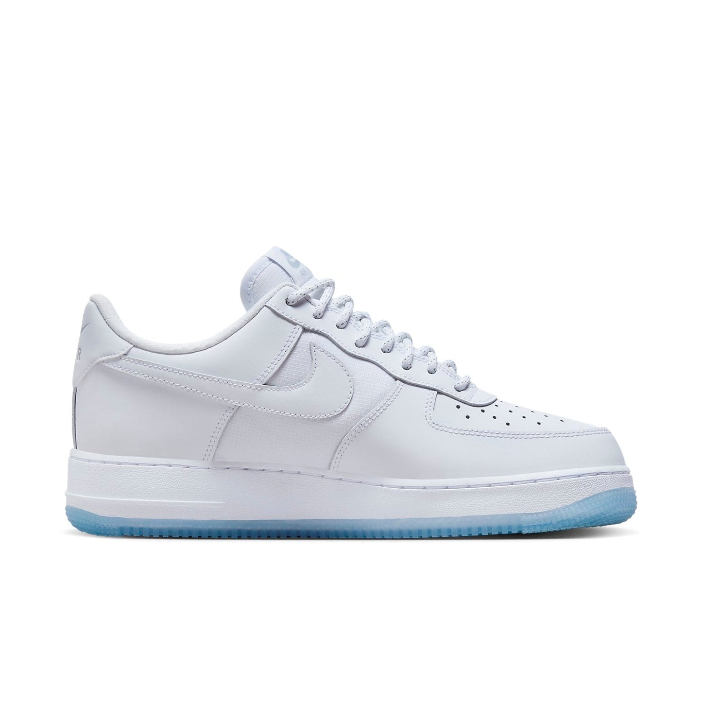 Nike Air Force 1 Low 07 ” White Icy Blue “