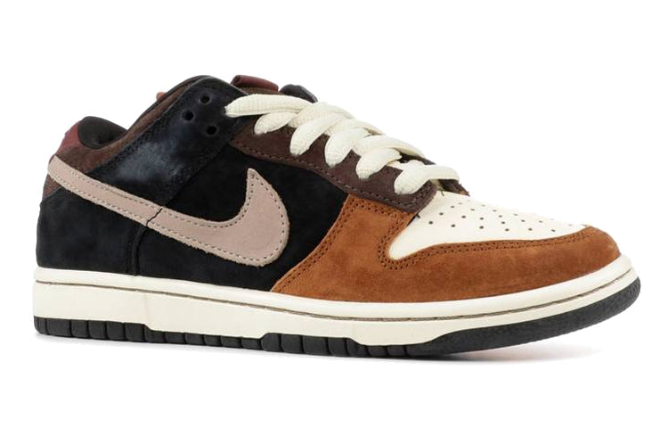 Nike SB Dunk Low Pro “Strummer”