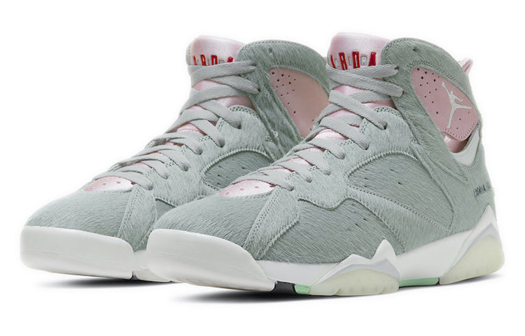 Air Jordan 7 Retro SE “Hare 2.0”