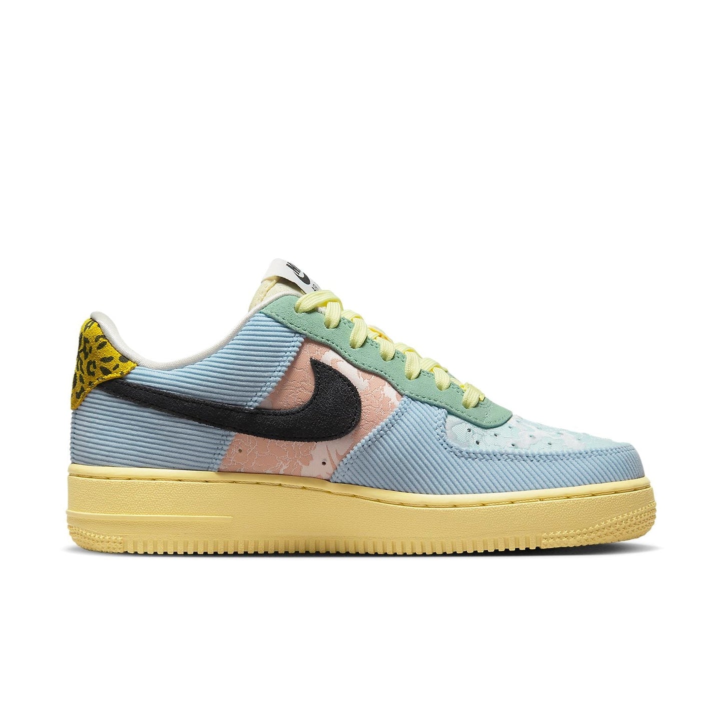 Nike Air Force 1 Low “07 “Great Indoors Corduroy”