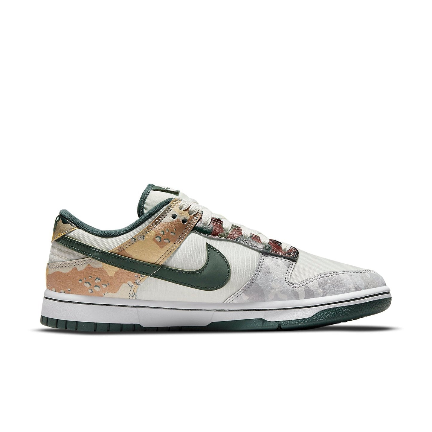 Nike Dunk Low SE “Sail Multi-Camo”