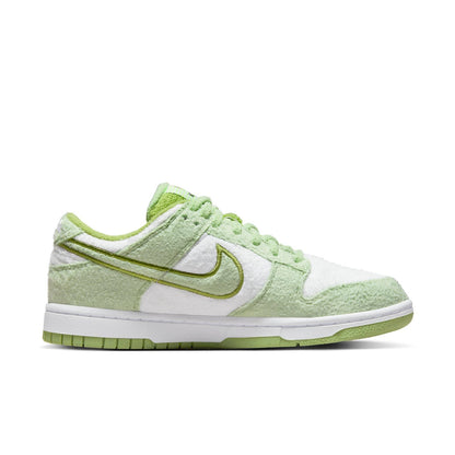 Nike Dunk Low SE “Fleece – Honeydew”