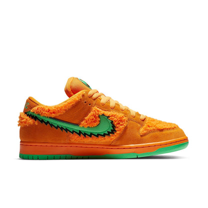 Nike x Grateful Dead SB Dunk Low “Orange Bear”