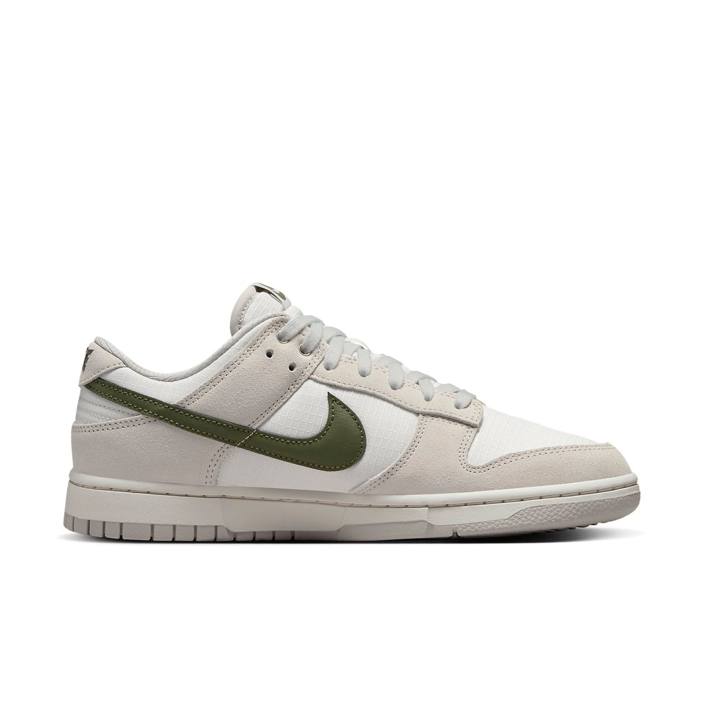 Nike Dunk Low “Leaf Veins”