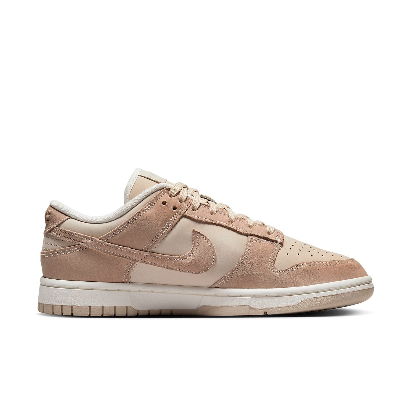 Nike Dunk Low SE “Sand drift”