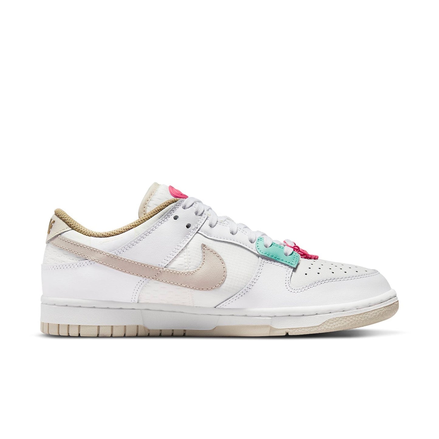 Nike Dunk Low “Pink Bling”