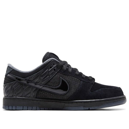 Nike Dunk Low “Ducks of a Feather Black University of Oregon PE”