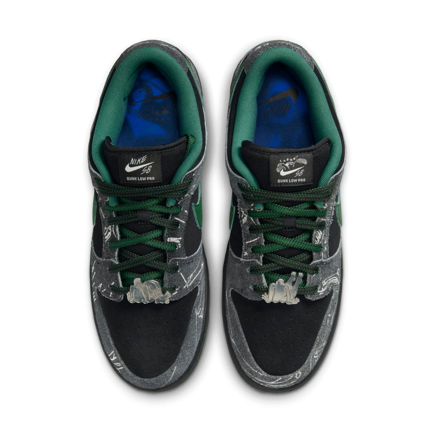 Nike x There Skateboard SB Dunk Low Pro “Anthracite Gorge Green”