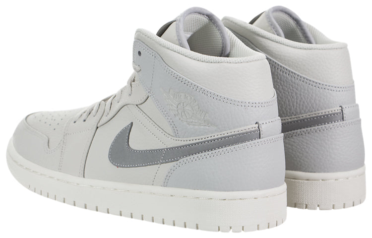 Air Jordan 1 Mid Retro SE “Grey Fog”