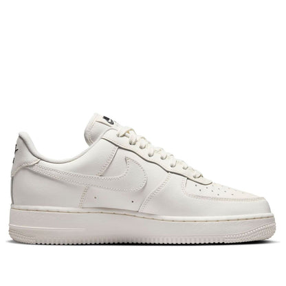 Nike Air Force 1 “07 Essential “Sail Black”