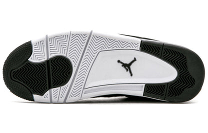 Air Jordan 4 Retro “Royalty”