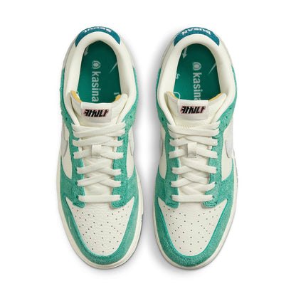 Nike x Kasina Dunk Low “Road Sign”