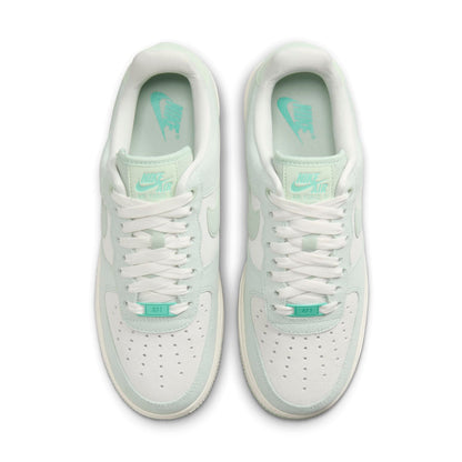 Nike Air Force 1 “07 SE “Spruce Aura Pistachio Frost”