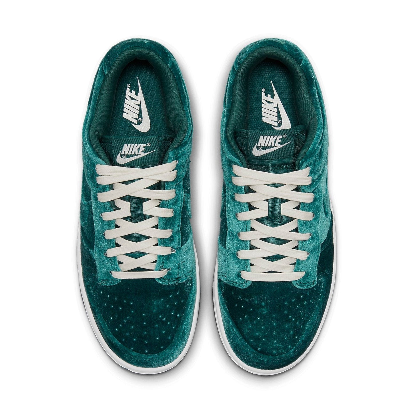 Nike Dunk Low “Green Velvet”