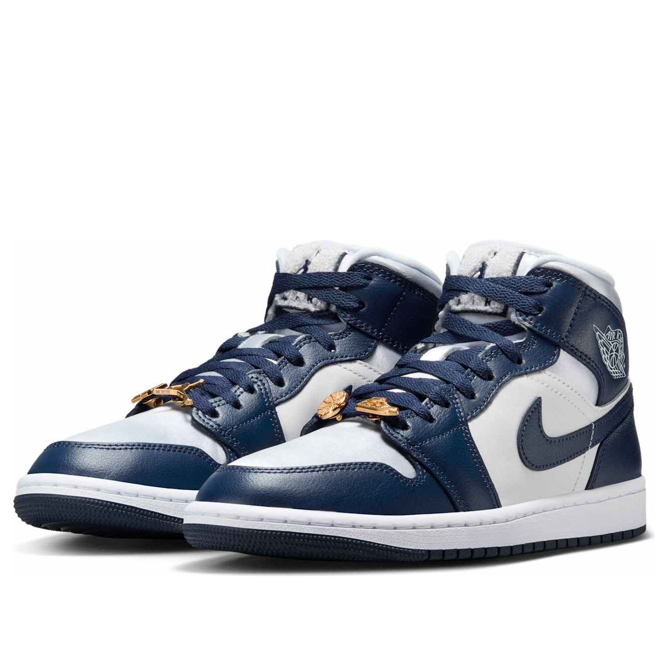 Air Jordan 1 Mid SE “Football Grey White Midnight Navy”