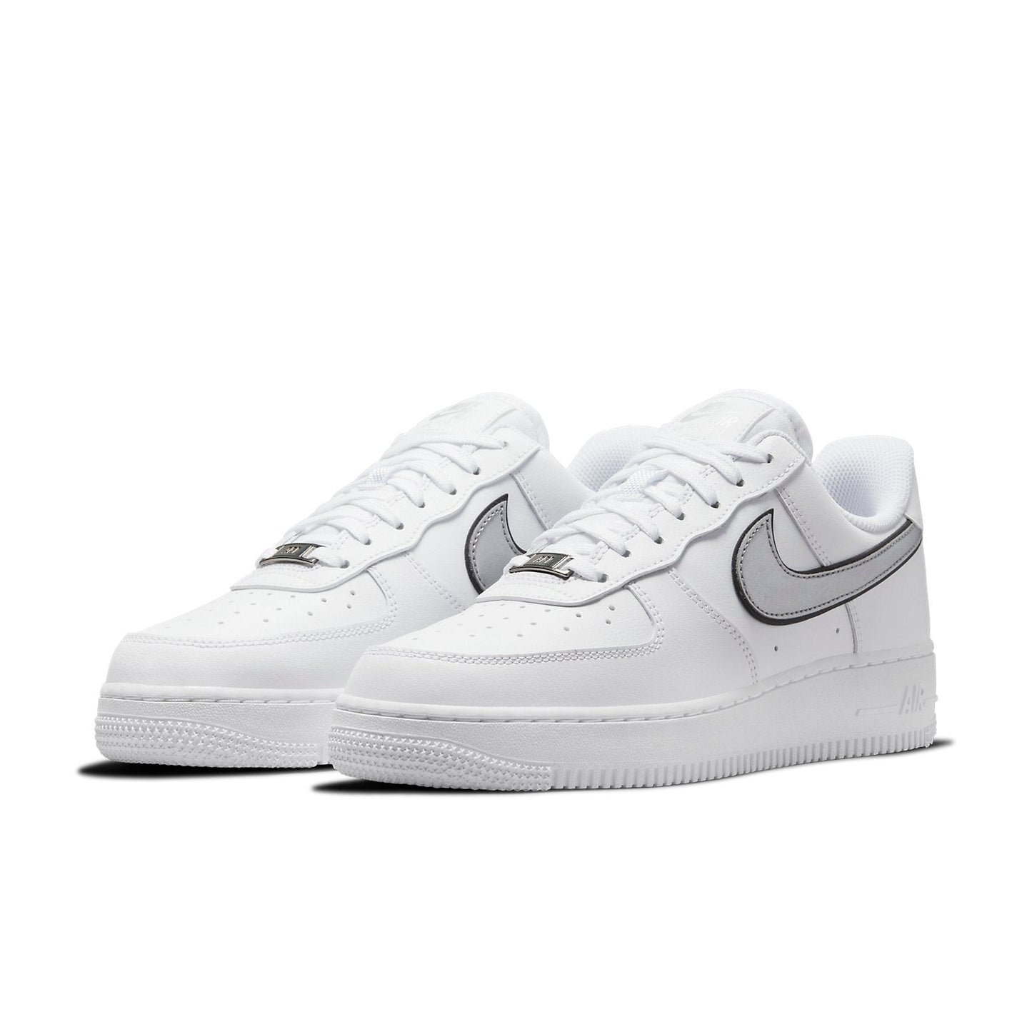 Nike Air Force 1 “07 Essential “White Metallic Silver”
