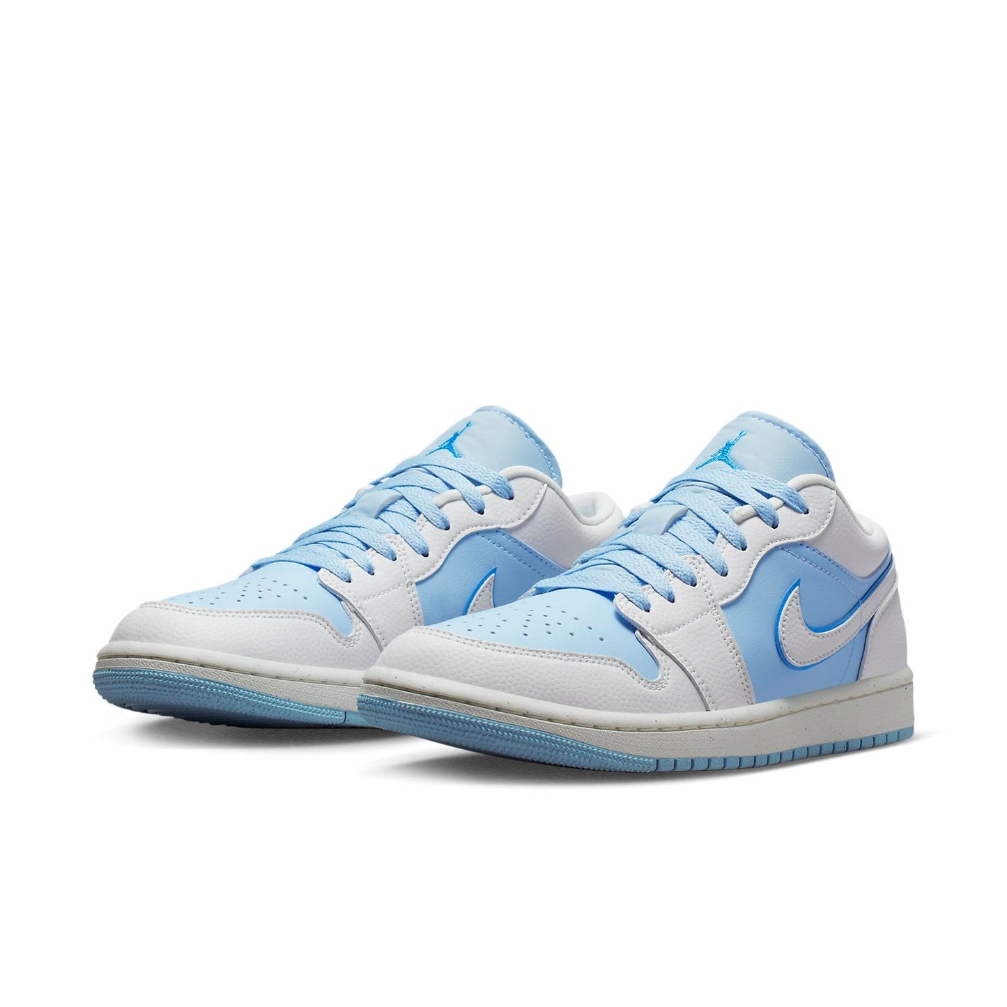 Air Jordan 1 Low SE “Reverse Ice Blue”