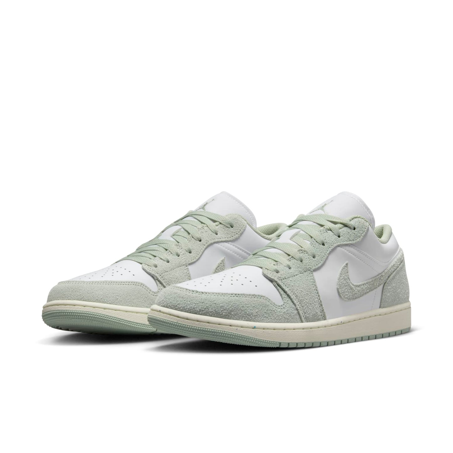Air Jordan 1 Low SE “White Seafoam”