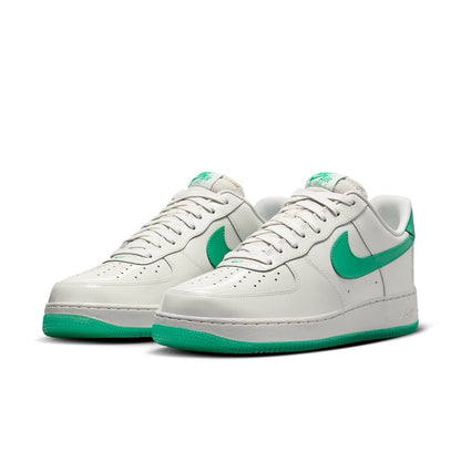 Nike Air Force 1 “07 Premium “Platinum Tint Stadium Green”
