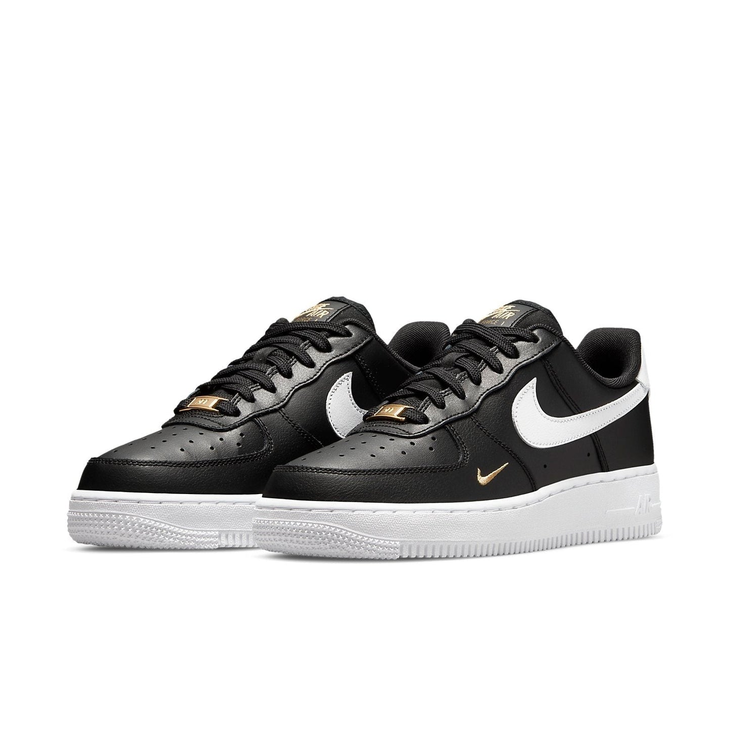 Nike Air Force 1 “07 Essential “Black White”
