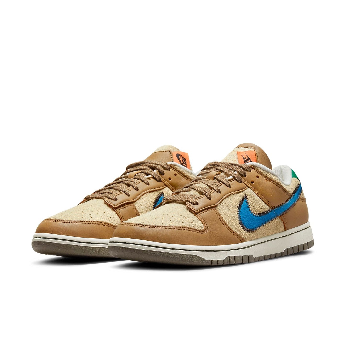 Nike x size? Dunk Low “Dark Driftwood”
