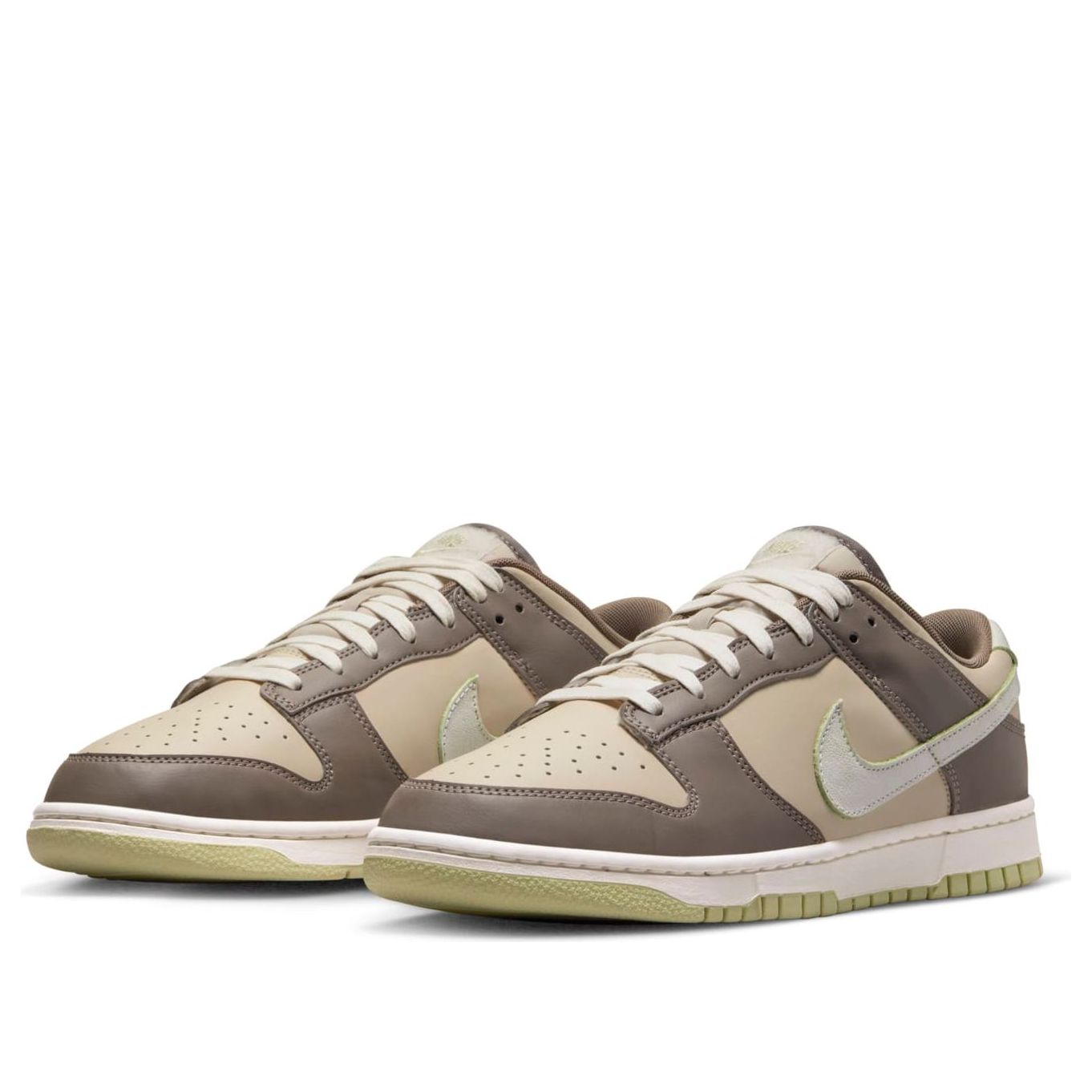 Nike Dunk Low “Velcro Tongue – Milk Tea”