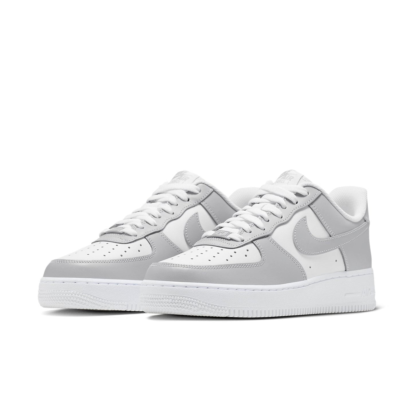 Nike Air Force 1 07 “Light Smoke Grey White”