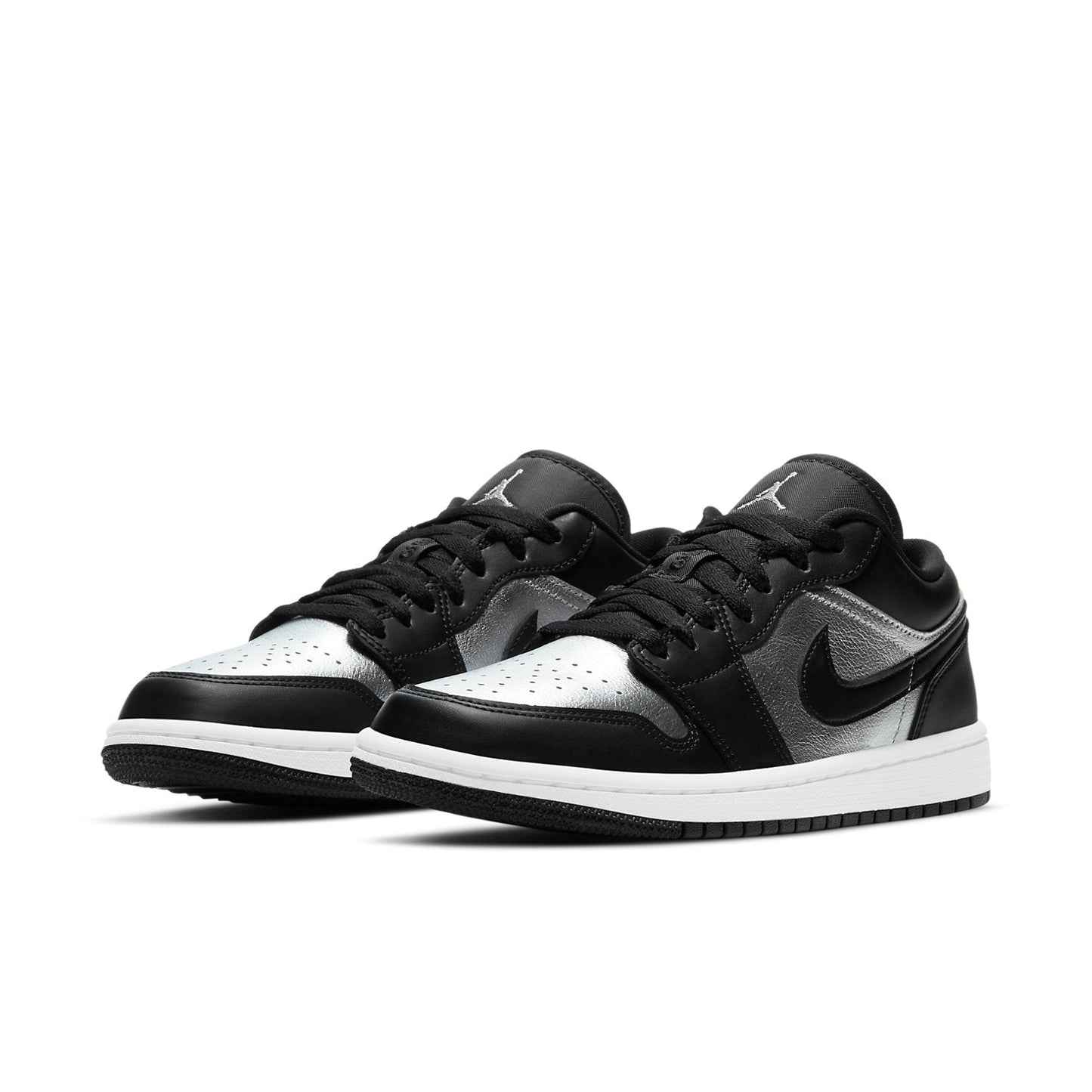 Air Jordan 1 Low SE “Silver Toe”