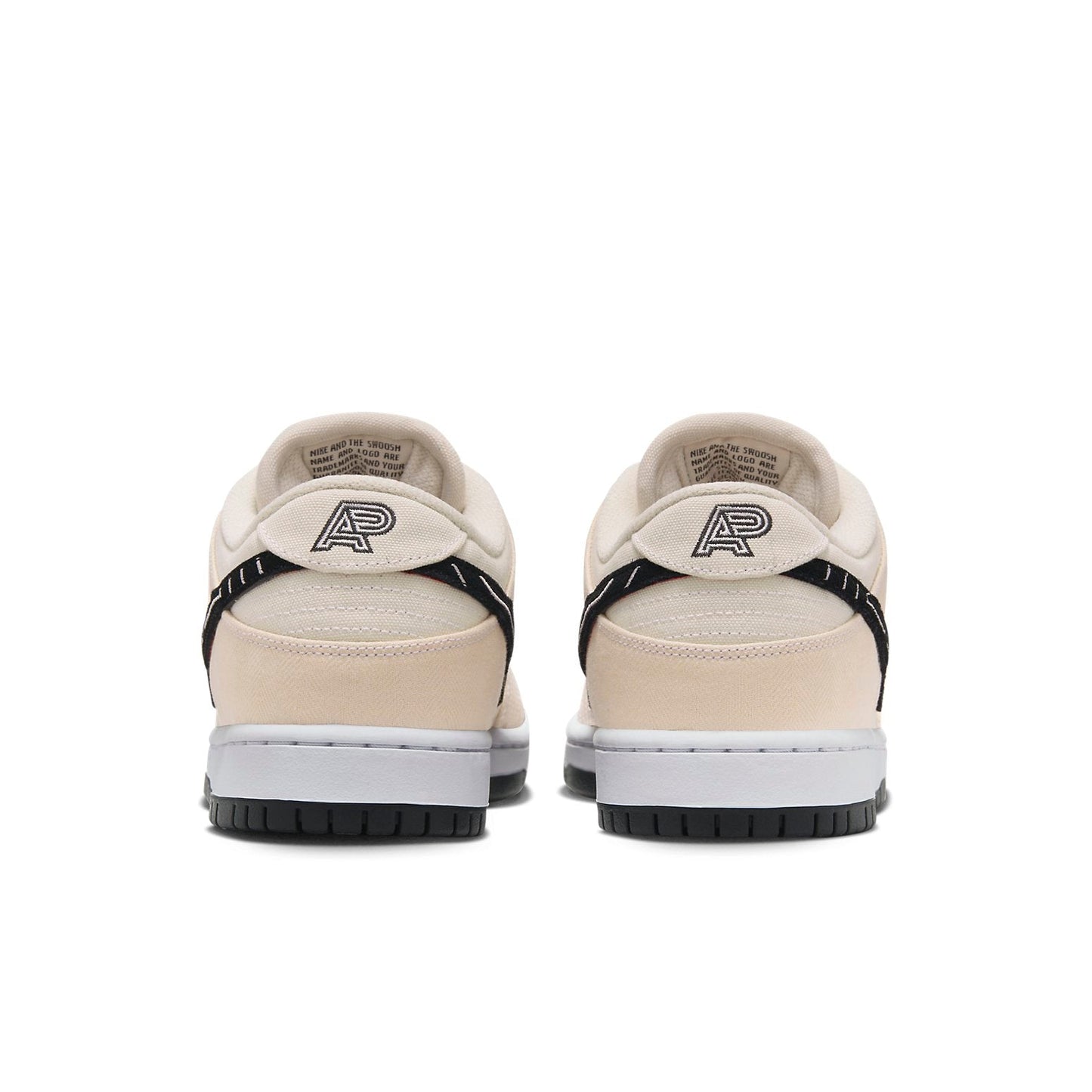 Nike SB Dunk Low “Albino & Preto – Pearl White”