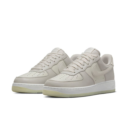 Nike Air Force 1 “07 LV8 “Light Bone”