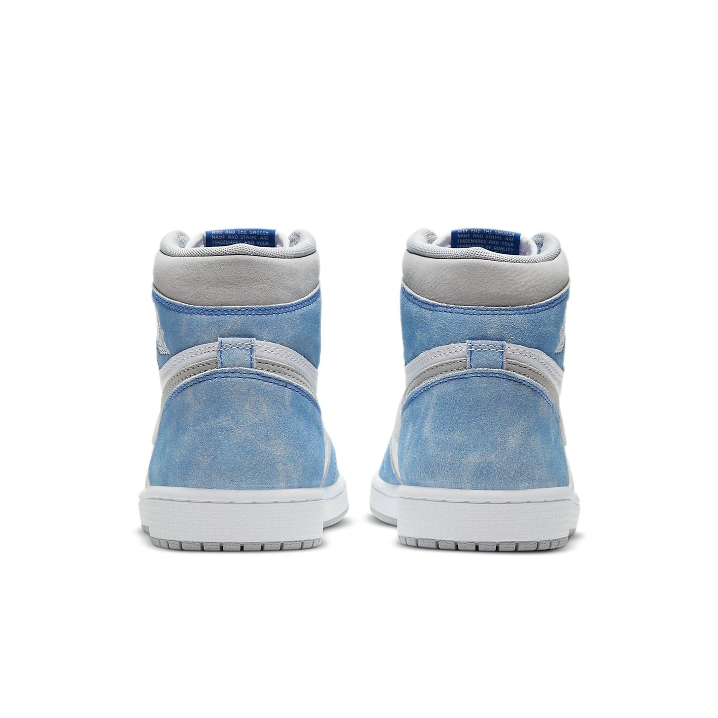 Air Jordan 1 Retro High OG “Hyper Royal Light Smoke Grey”