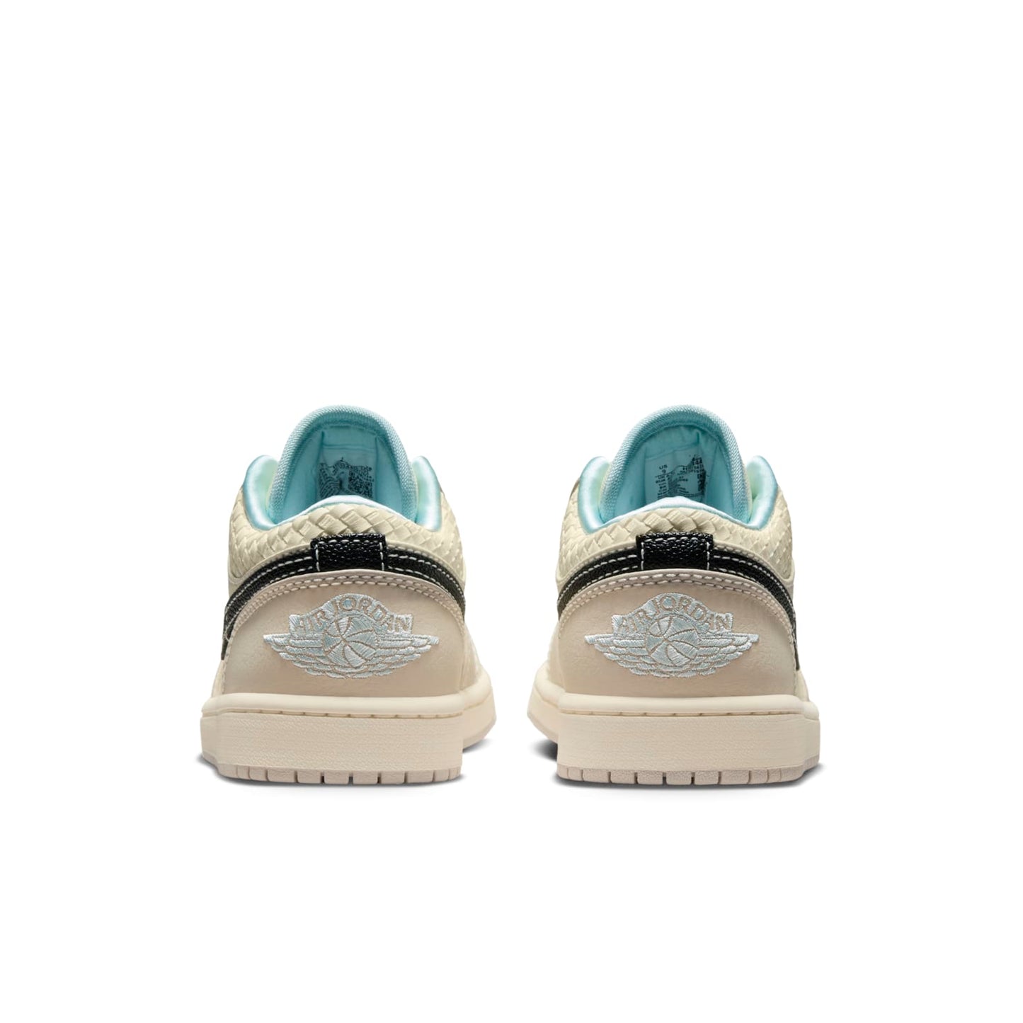 Air Jordan 1 Low SE “Sanddrift”