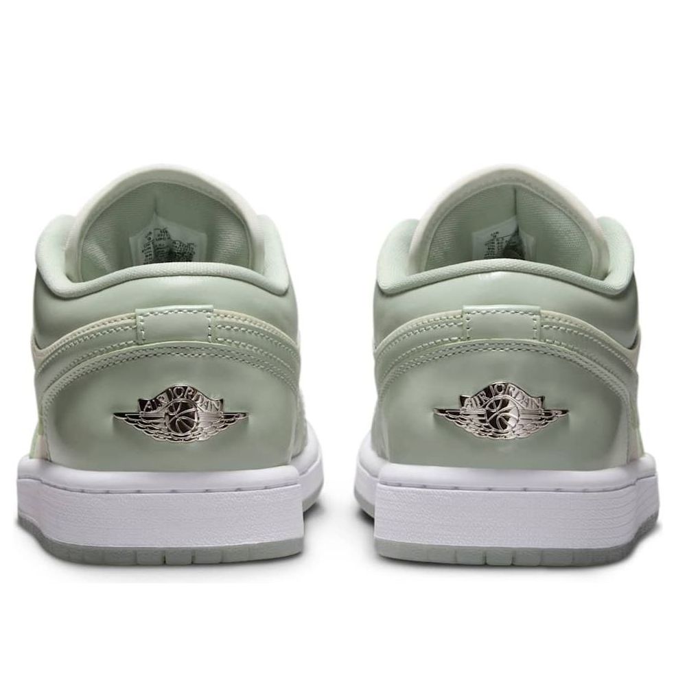 Air Jordan 1 Low SE “Sail Seafoam”