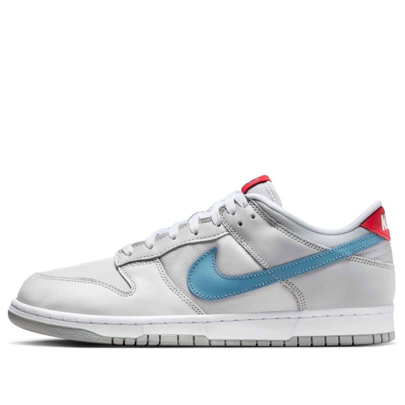 Nike Dunk Low “Silver Surfer”