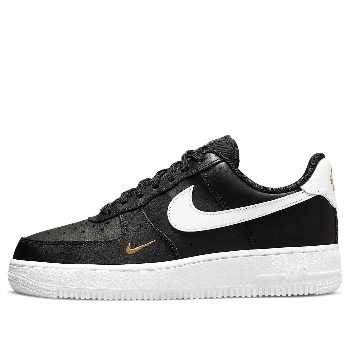 Nike Air Force 1 “07 Essential “Black White”