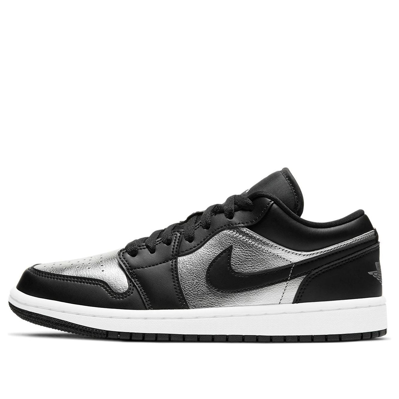 Air Jordan 1 Low SE “Silver Toe”